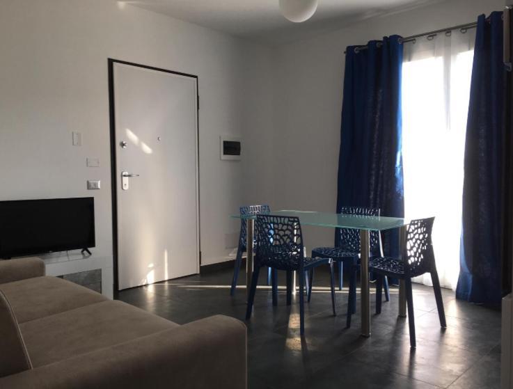 Casa Vacanza Colors Porto Torres Exterior photo